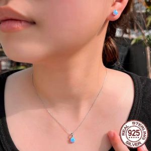 Ensemble Pendentif & Boucles d'oreilles en Argent Sterling  925 Opale Bleue Ronde Serti à Griffes